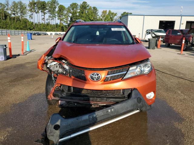 Photo 5 from auction – 2015 TOYOTA RAV4 XLE with VIN JTMWFREV0FD060525
