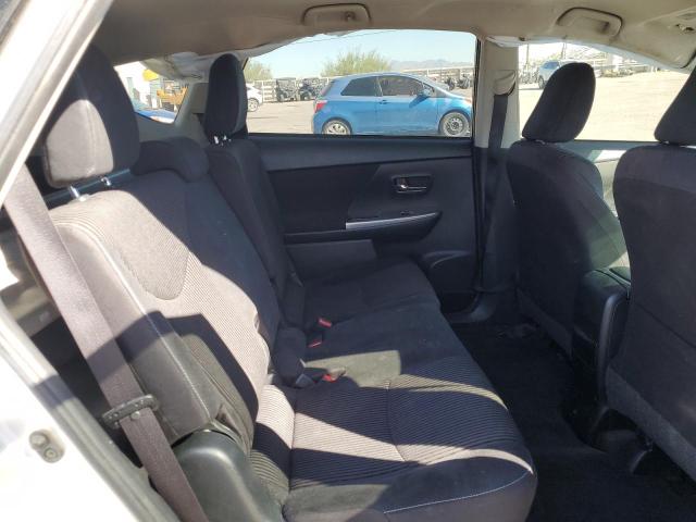 Photo 11 from auction – 2016 TOYOTA PRIUS V with VIN JTDZN3EU4GJ048353