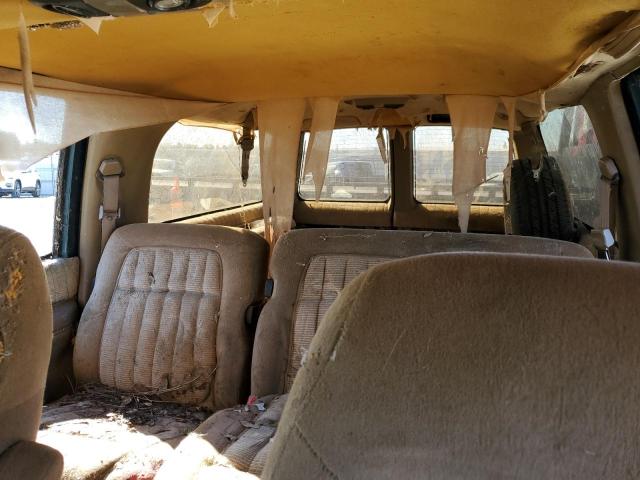 Photo 10 from auction – 1993 CHEVROLET SUBURBAN with VIN 1GNFK16K4PJ394147
