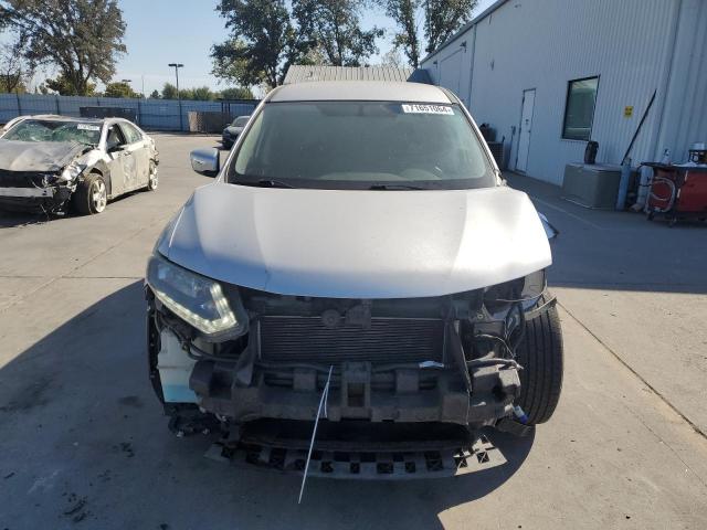 Photo 5 from auction – 2015 NISSAN ROGUE S with VIN KNMAT2MT3FP559070