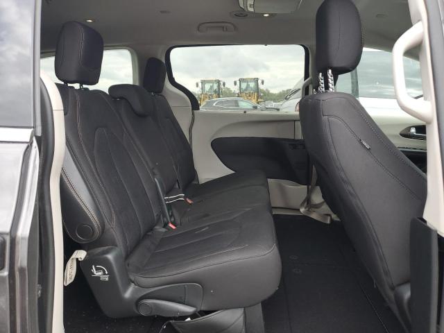 Photo 11 from auction – 2017 CHRYSLER PACIFICA T with VIN 2C4RC1BG5HR795952