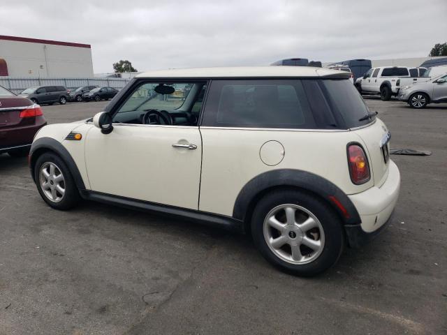 Photo 2 from auction – 2010 MINI COOPER with VIN WMWMF3C58ATZ64741