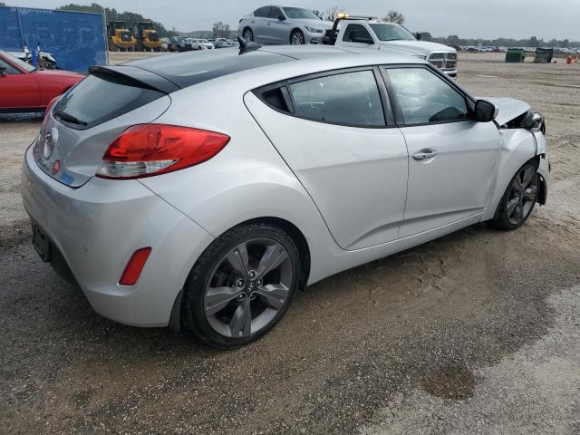Photo 3 from auction – 2016 HYUNDAI VELOSTER with VIN KMHTC6AD4GU277984
