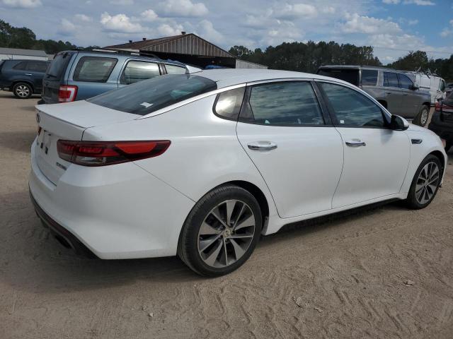 Photo 3 from auction – 2016 KIA OPTIMA SX with VIN 5XXGW4L27GG091195