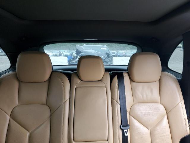 Photo 10 from auction – 2016 PORSCHE CAYENNE with VIN WP1AA2A25GKA12560