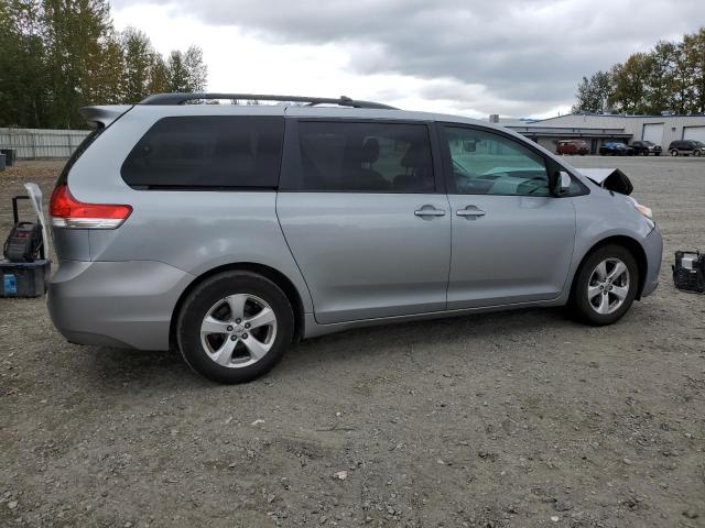 Photo 3 from auction – 2011 TOYOTA SIENNA LE with VIN 5TDKK3DC4BS011981