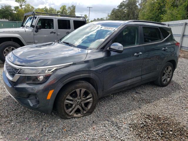 KIA SELTOS S 2021 with VIN KNDEU2AA4M7065704 - Photo from auction