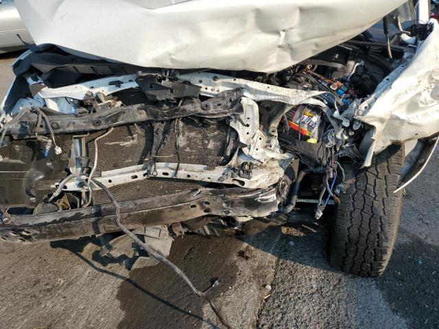 Photo 12 from auction – 2014 TOYOTA 4RUNNER SR with VIN JTEBU5JR9E5169172