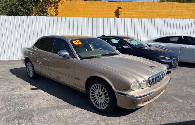 Photo 1 from auction – 2005 JAGUAR VANDENPLAS with VIN SAJWA82C35SG42371