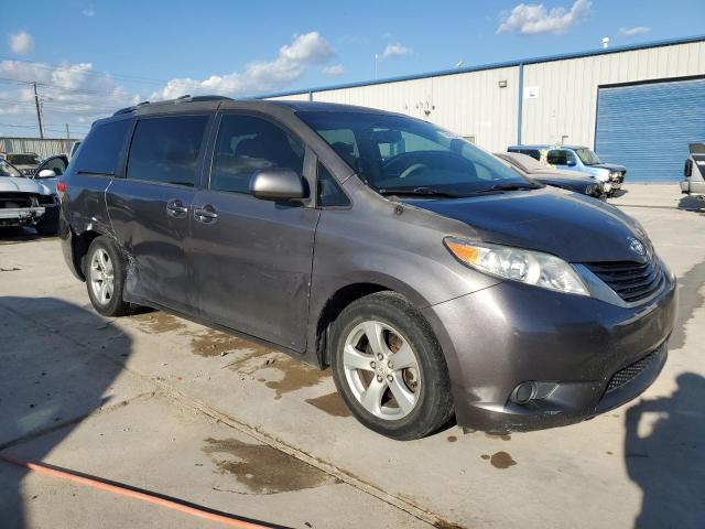 Photo 4 from auction – 2012 TOYOTA SIENNA LE with VIN 5TDKK3DC7CS219175