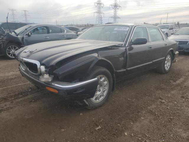 JAGUAR XJ8 2000 with VIN SAJDA14C7YLF11390 - Photo from auction