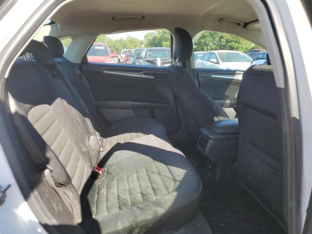 Photo 10 from auction – 2014 FORD FUSION SE with VIN 3FA6P0HD7ER210993