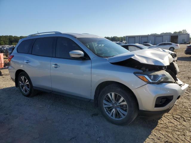 Photo 4 from auction – 2017 NISSAN PATHFINDER with VIN 5N1DR2MN1HC612111