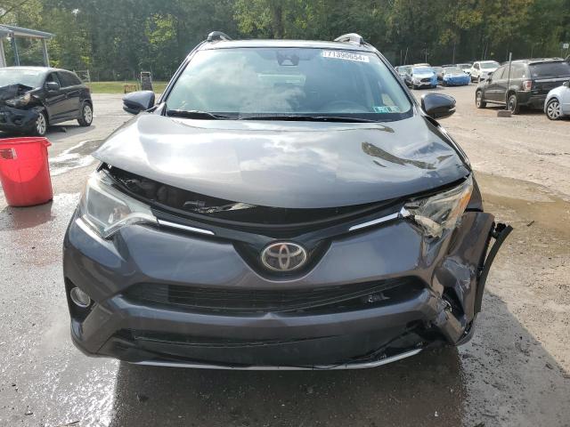 Photo 5 from auction – 2017 TOYOTA RAV4 XLE with VIN JTMRFREV6HJ119370