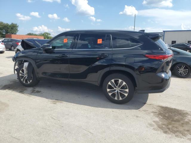 Photo 2 from auction – 2022 TOYOTA HIGHLANDER with VIN 5TDGZRAH6NS541071