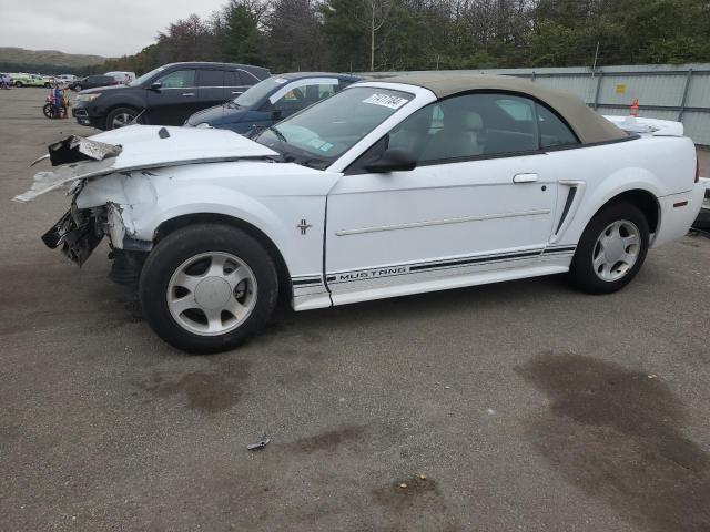 FORD MUSTANG 2000 con VIN 1FAFP4441YF224080 - Foto de la subasta