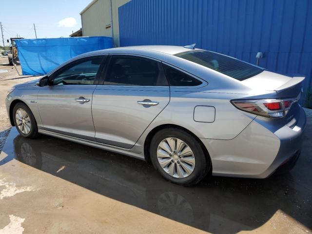 Photo 2 from auction – 2017 HYUNDAI SONATA HYB with VIN KMHE24L11HA044361