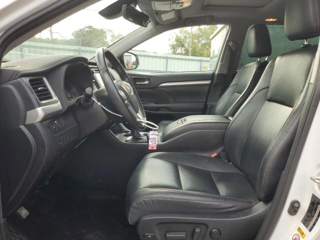Photo 7 from auction – 2019 TOYOTA HIGHLANDER with VIN 5TDJZRFH4KS609197