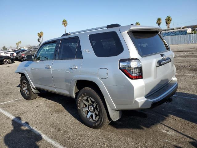 Photo 2 from auction – 2017 TOYOTA 4RUNNER SR with VIN JTEBU5JR4H5468315