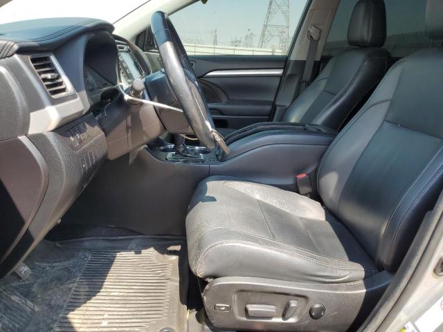 Photo 7 from auction – 2017 TOYOTA HIGHLANDER with VIN 5TDKZRFH2HS507832