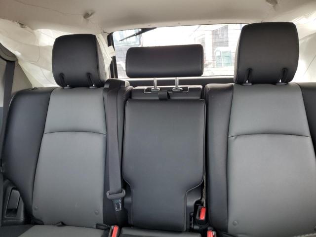Photo 10 from auction – 2022 TOYOTA 4RUNNER SR with VIN JTENU5JR2N5978560