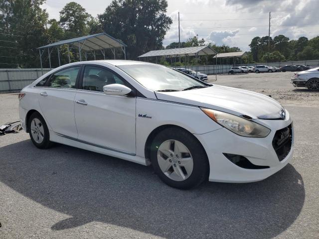 Photo 4 from auction – 2011 HYUNDAI SONATA HYB with VIN KMHEC4A4XBA017922
