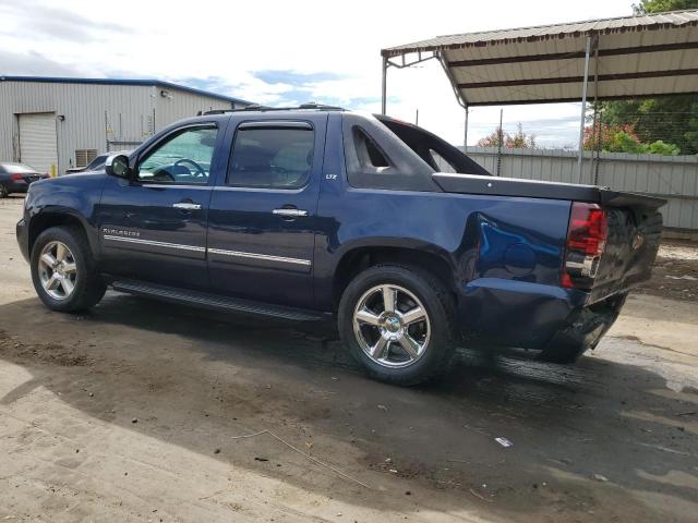 Photo 2 from auction – 2011 CHEVROLET AVALANCHE with VIN 3GNMCGE05BG288582