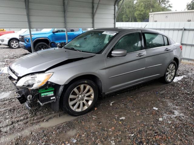 CHRYSLER 200 TOURIN 2013 مع رقم تعريف المركبة 1C3CCBBB2DN726339 - صورة من المزاد