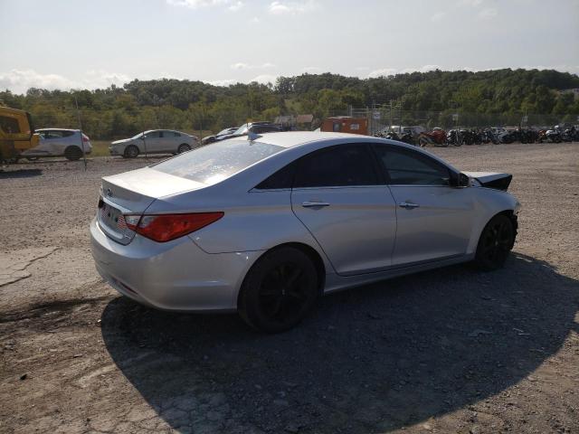 Photo 3 from auction – 2011 HYUNDAI SONATA SE with VIN 5NPEC4AC1BH234537