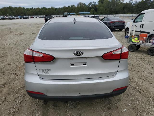 Photo 6 from auction – 2016 KIA FORTE LX with VIN KNAFK4A63G5602853