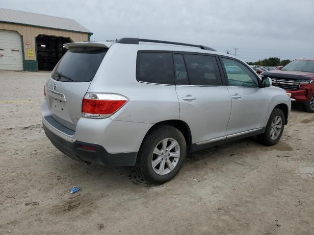 Photo 3 from auction – 2012 TOYOTA HIGHLANDER with VIN 5TDBK3EHXCS158494