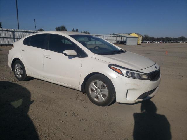 Photo 4 from auction – 2017 KIA FORTE LX with VIN 3KPFL4A78HE143172