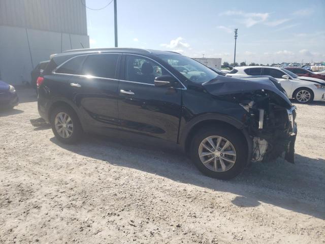 Photo 4 from auction – 2016 KIA SORENTO LX with VIN 5XYPG4A33GG082353