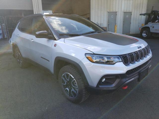 Photo 4 from auction – 2024 JEEP COMPASS TR with VIN 3C4NJDDN4RT149706