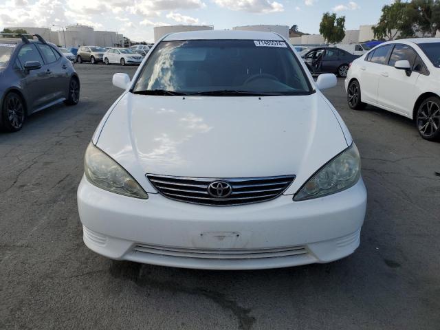Photo 5 from auction – 2005 TOYOTA CAMRY LE with VIN 4T1BF30KX5U097780