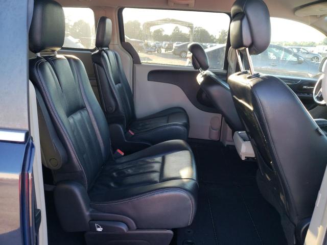Photo 11 from auction – 2013 CHRYSLER TOWN & COU with VIN 2C4RC1BGXDR690978