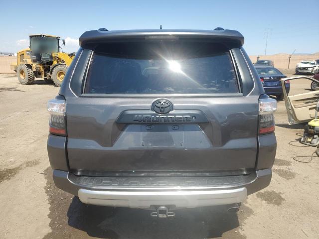 Photo 6 from auction – 2018 TOYOTA 4RUNNER SR with VIN JTEBU5JR2J5547102