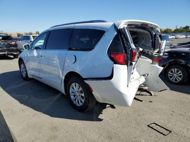 Photo 2 from auction – 2018 CHRYSLER PACIFICA T with VIN 2C4RC1BGXJR123164