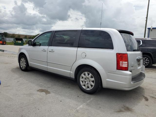 Photo 2 from auction – 2010 CHRYSLER TOWN & COU with VIN 2A4RR4DE7AR150649