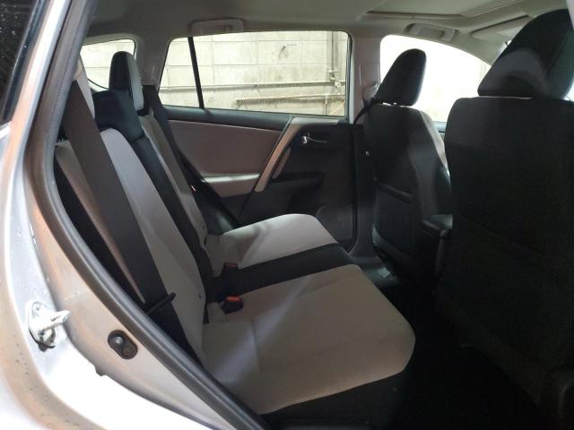 Photo 11 from auction – 2017 TOYOTA RAV4 XLE with VIN 2T3RFREVXHW602846