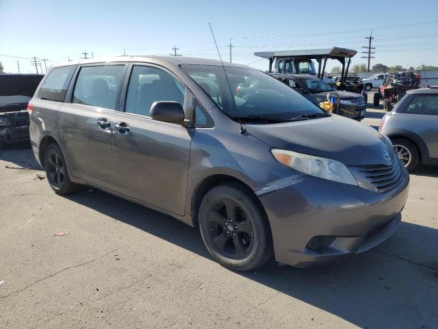 Photo 4 from auction – 2011 TOYOTA SIENNA BAS with VIN 5TDKA3DC8BS006513