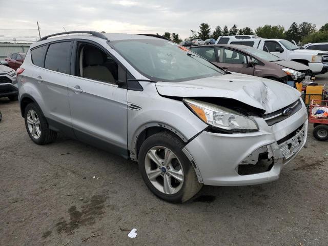 Photo 4 from auction – 2015 FORD ESCAPE SE with VIN 1FMCU9G98FUC06674