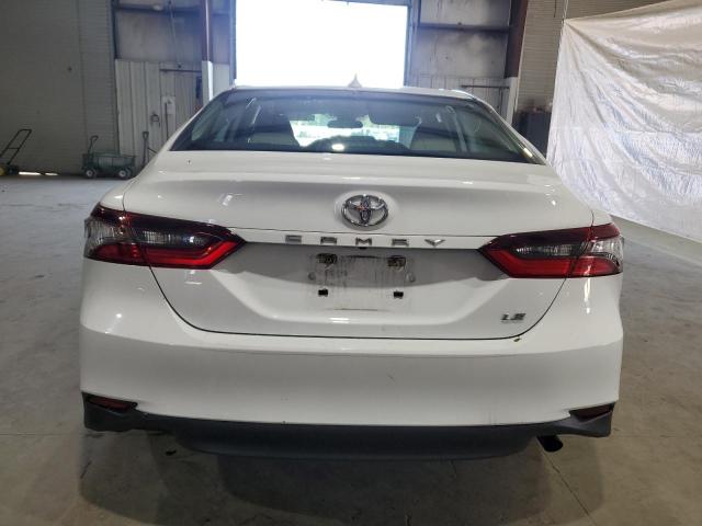 Photo 6 from auction – 2022 TOYOTA CAMRY LE with VIN 4T1C11AK2NU678132