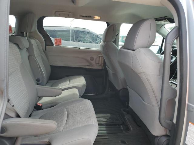 Photo 11 from auction – 2021 TOYOTA SIENNA LE with VIN 5TDKRKEC9MS065137