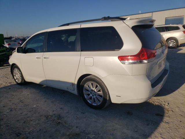 Photo 2 from auction – 2011 TOYOTA SIENNA XLE with VIN 5TDYK3DC3BS135945
