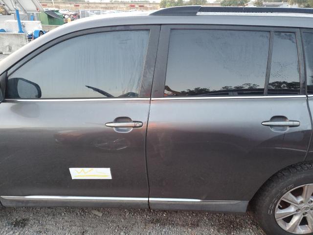 Photo 13 from auction – 2012 TOYOTA HIGHLANDER with VIN 5TDBK3EH8CS106023