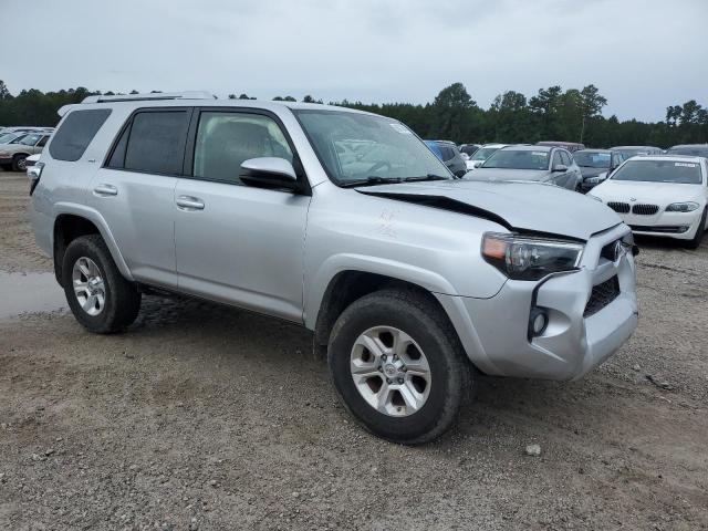 Photo 4 from auction – 2018 TOYOTA 4RUNNER SR with VIN JTEBU5JR1J5578485