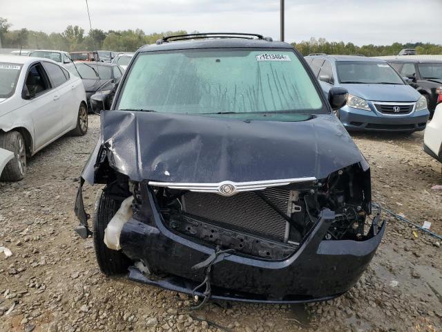 Photo 5 from auction – 2010 CHRYSLER TOWN & COU with VIN 2A4RR8DX1AR330542