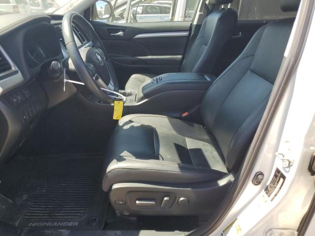 Photo 7 from auction – 2019 TOYOTA HIGHLANDER with VIN 5TDJZRFH0KS615935