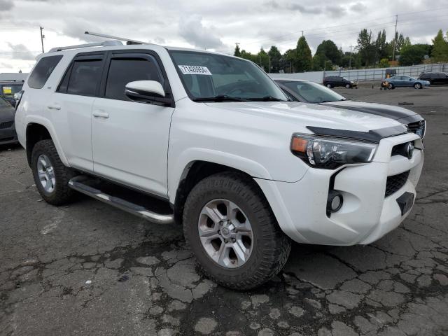 Photo 4 from auction – 2016 TOYOTA 4RUNNER SR with VIN JTEBU5JRXG5315405